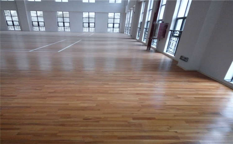 24厚篮球场地木地板安装工艺